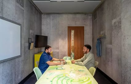 16 Person Private Office in London | 622 sq ft