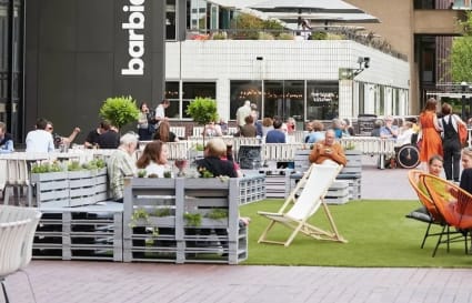 24 Person Managed Office with 2 Meeting Rooms in London | 2,123 Sq. Ft.