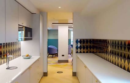 4 Person Private Office in London | 141 sqft