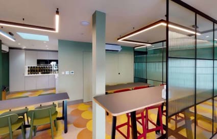 4 Person Private Office in London | 141 sqft
