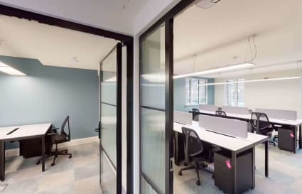Private Office for up to 6 People | 195 Sq. Ft.