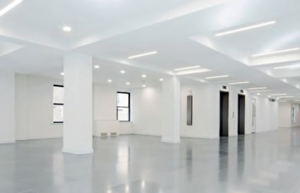24 Person External Managed Office in London with Terrace | 1,946 Sq. Ft.