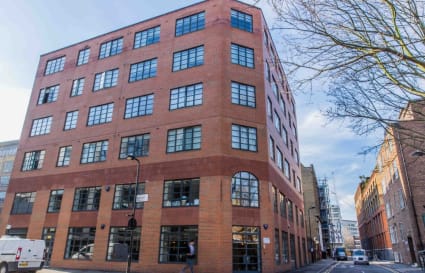 150 Person Private Office in London | 9,800 Sq. Ft.