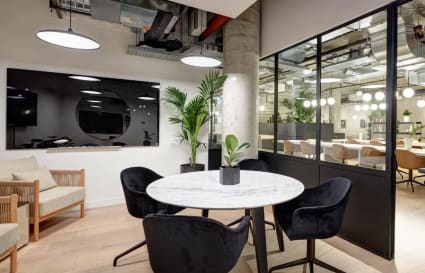 Internal Private Office for up to 2 People | 90 Sq. Ft.