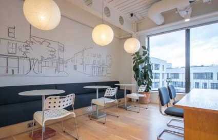 19 Person Managed Office in London | 563 Sq. Ft.