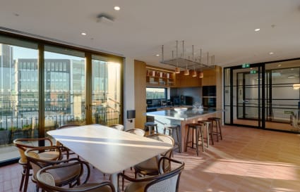 24 Person Managed Office | 2,712 Sq. Ft.