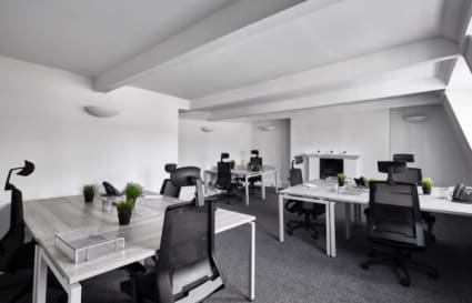 6 Person Private Office in Fitzrovia | 220 Sq. Ft.