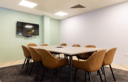 Private Office for up to 16 People | 470 Sq. Ft.