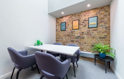 14 Person Office Available | 490 Sq. Ft.