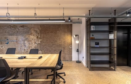 Coworking Desk in Edinburgh