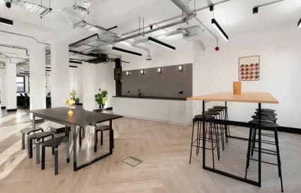 50 Person Managed Office in Shepherd's Bush | 2,914 Sq. Ft.