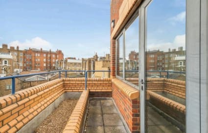 40 Person Managed Office in Fulham | 2,451 Sq. Ft.