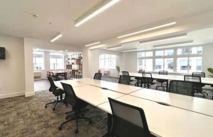 12 Person Managed Office with 1 Meeting Room in Cheapside | 1,303 Sq. Ft.