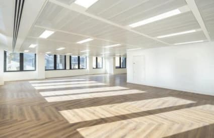 28 Person Managed Office in London with 2 Meeting Rooms | 2,928 Sq. Ft.