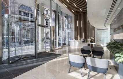 28 Person Managed Office in London with 2 Meeting Rooms | 2,928 Sq. Ft.