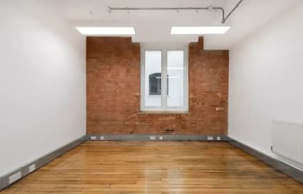 3 Person Private Office in West London | 275 sq ft