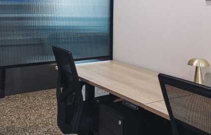 1 Person Internal Office in Slacks Creek