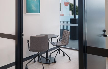3 Person Internal Office in Slacks Creek