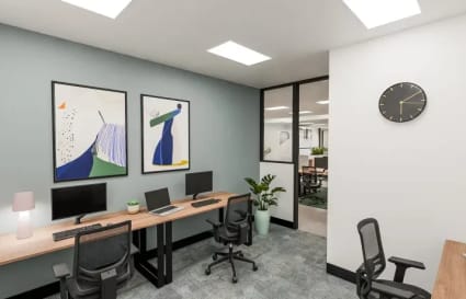 Suite 7 - 8 sqm | 2 Person Internal Office        