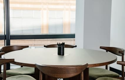 External Private Office for up to 17 People | 595 sqft