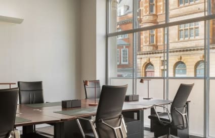 12 Person Private Office in London | 625 Sq. Ft.