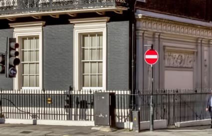 12 Person Private Office in London | 625 Sq. Ft.