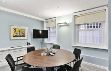 4 Person Office Available with Executive Room | 200 sqft