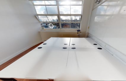 5 Person Private Office in London | 193 Sq. Ft.