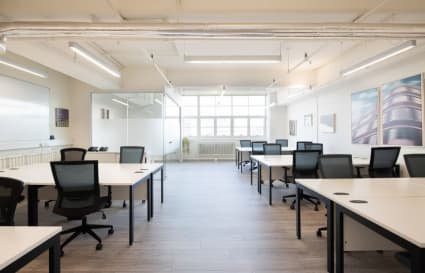 12 Person Private Office in London | 517 sqft