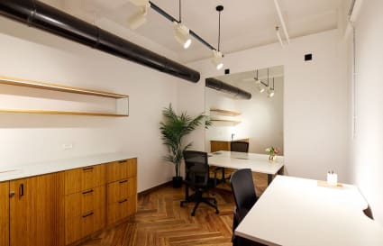 5 Person Serviced Office 