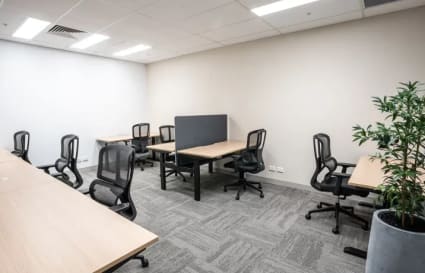 Suite 9 - 25 sqm | Internal Private Office for up to 7 People