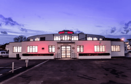 External Private Office for up to 10 People | 400 Sq. Ft.