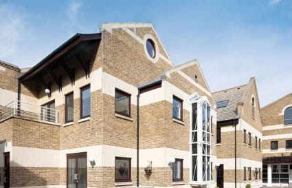 13 Person Managed Office with 1 Meeting Room in West Kensington | 1,134 Sq. Ft.