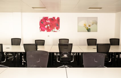 14 Person External Private Office | 465 sqft