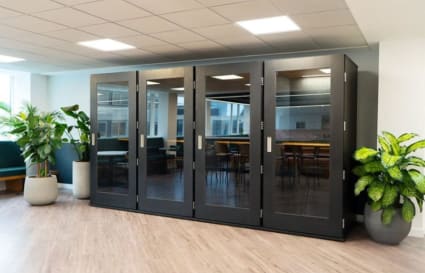 18 Person Private Office in London | 615 sqft