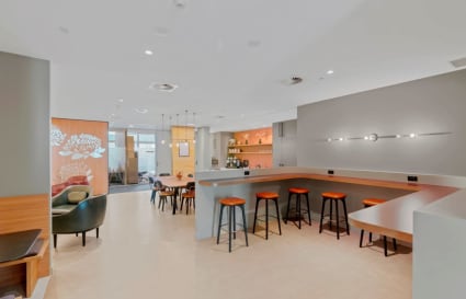 5 Person Office Available with Harbour Bridge Views 