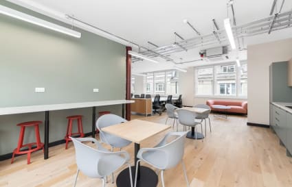 Private Office for up to 28 People with 2 Meeting Rooms | 2,016 Sq. Ft. 