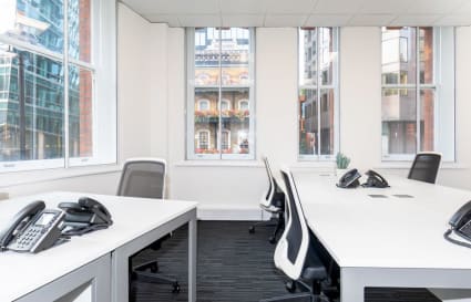 External Private Office for up to 17 people | 633 sqft