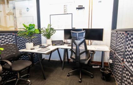 9 Person Serviced Office 