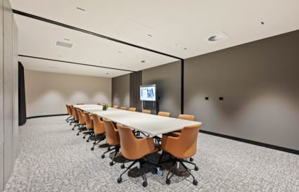 Dedicated Desks Available in Robina 