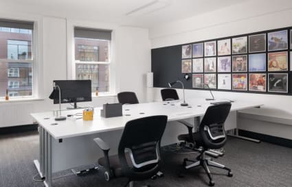 Private Office Space for up to 4 People | 345 Sq. Ft. 