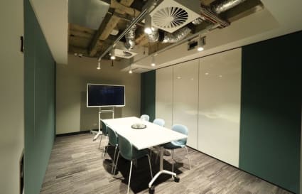 Coworking Desk Available – Prime CBD Location