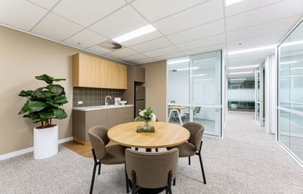 122sqm Newly Fitted Suite w/ 10 Workstations, Boardroom, Meeting Room, Reception & Kitchen/Breakout