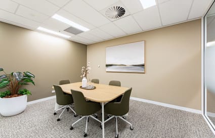 122sqm Newly Fitted Suite w/ 10 Workstations, Boardroom, Meeting Room, Reception & Kitchen/Breakout