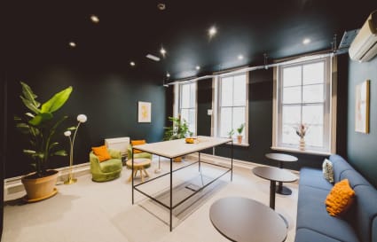Private Office for up to 6 People | 285 Sq. Ft. 