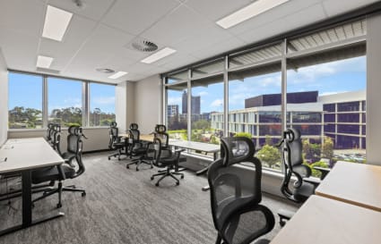 Internal Private Office for up to 10 People 