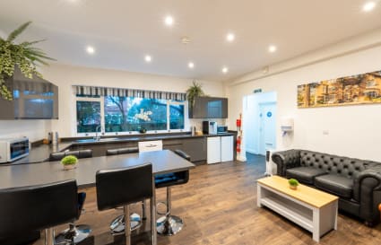 11 Person External Private Office in Chislehurst | 410 sq ft
