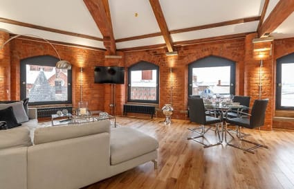 Private Office for up to 12 People