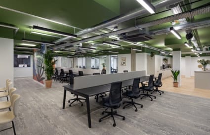 12 Person Private Office in London | 420 Sq. Ft.