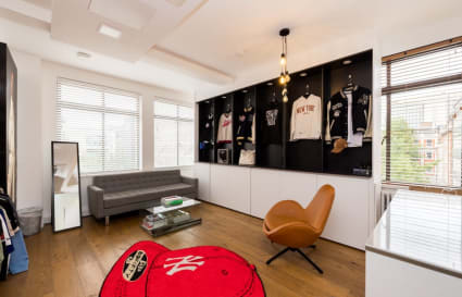 12 Person Managed Office with 2 Meeting Rooms in London | 1,569 sq ft